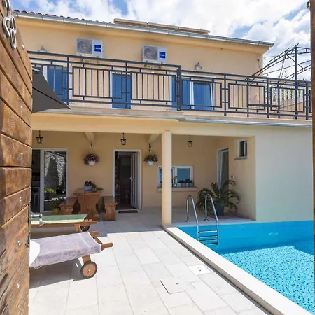 In 39392 * Tribalj (Primorsko-Goranska)